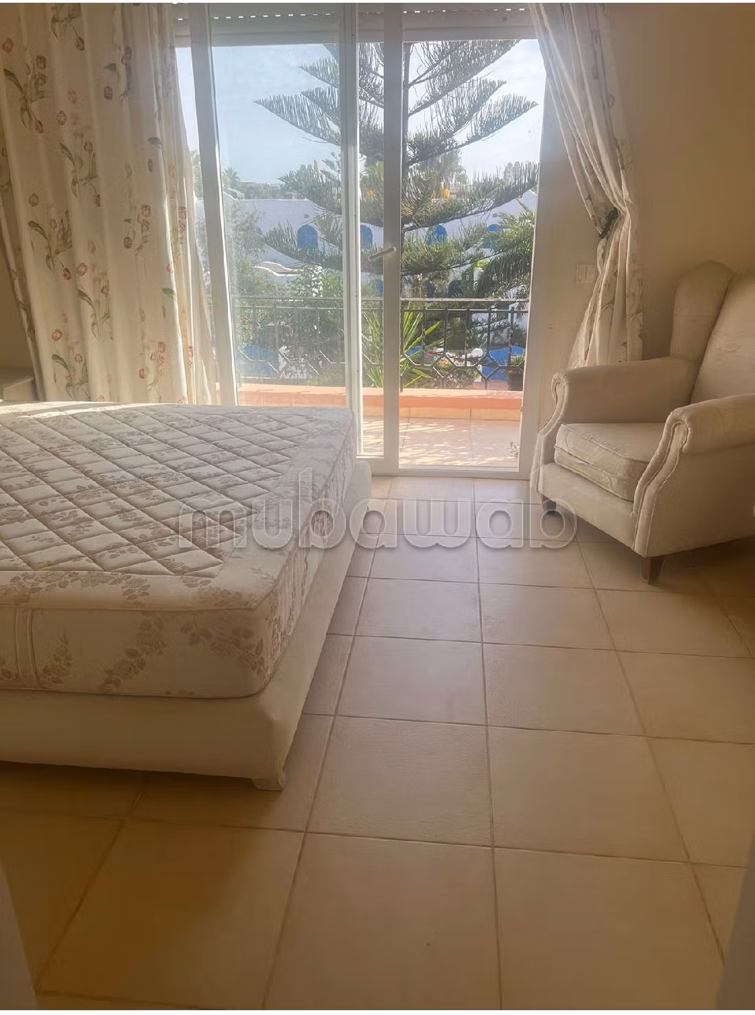 منزل ممتاز للبيع ببوزنيقة. 3 غرف ممتازة. مساحة خضراء