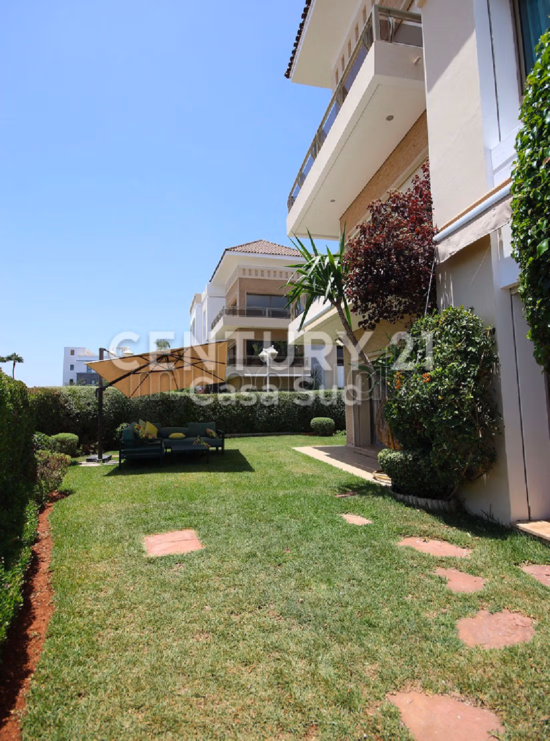 Apartment for sale in Ville Verte. 3 beautiful rooms. Fully furnished