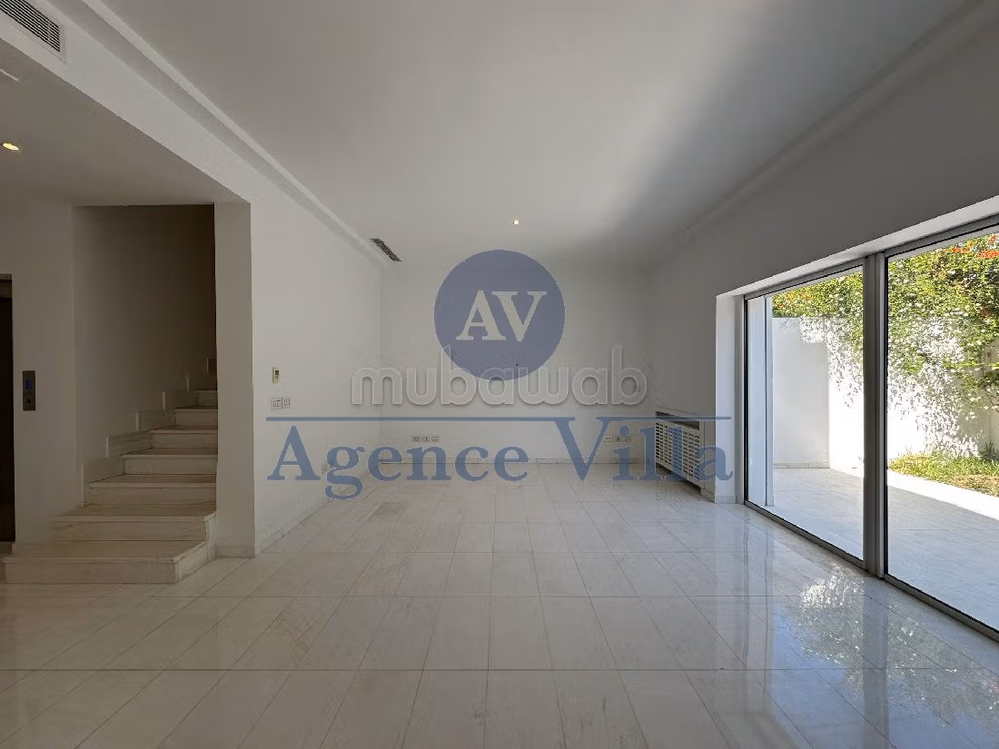 Triplex s5 avec piscine à Gammarth