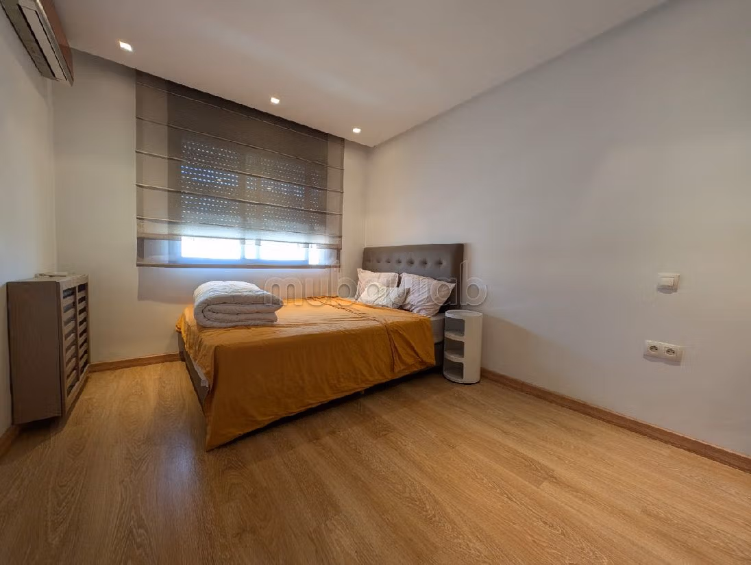 Nu huren: appartementen in Racine. 4 Ruimtes. Volledig gemeubileerd. 