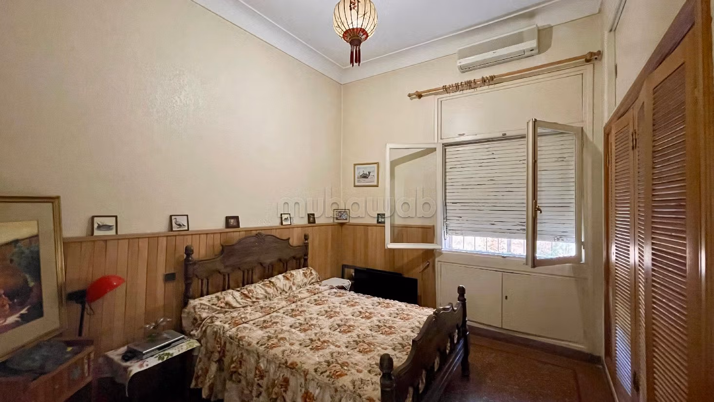 Villa's en luxe woningen kopen in Samlalia. Totale oppervlakte 400 m². Garage en mooi terras