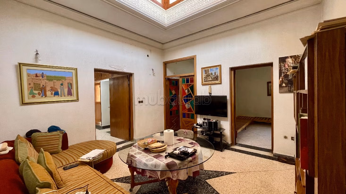 Villa's en luxe woningen kopen in Samlalia. Totale oppervlakte 400 m². Garage en mooi terras