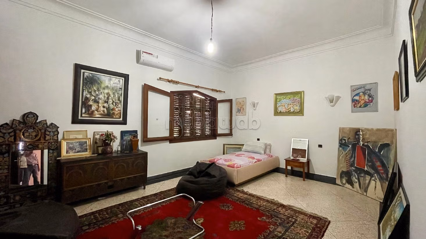 Villa's en luxe woningen kopen in Samlalia. Totale oppervlakte 400 m². Garage en mooi terras