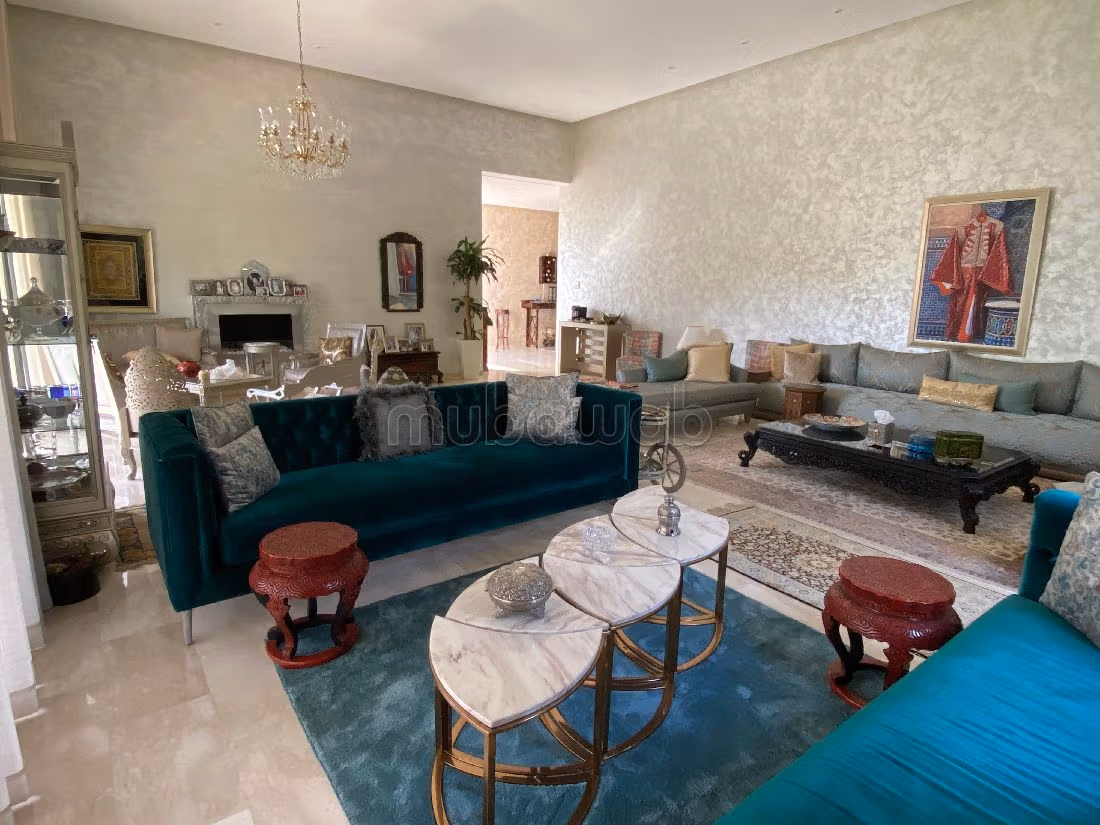 منزل رائع للكراء ب فيكتوريا. 6 قطع رائعة. شرفة جميلة وحديقة.