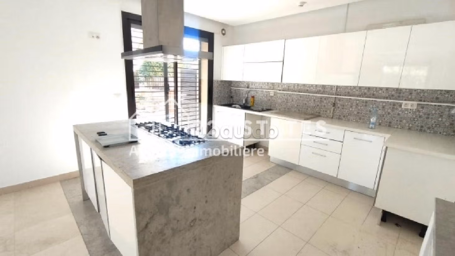 Duplex S3 avec piscine à la Marsa