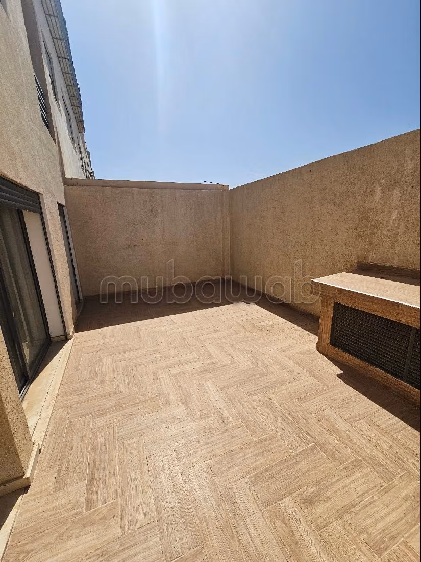 Splendido appartamento in vendita a Bouskoura Ville. 3 belle camere da letto. Servizio di concierge e condizionatore