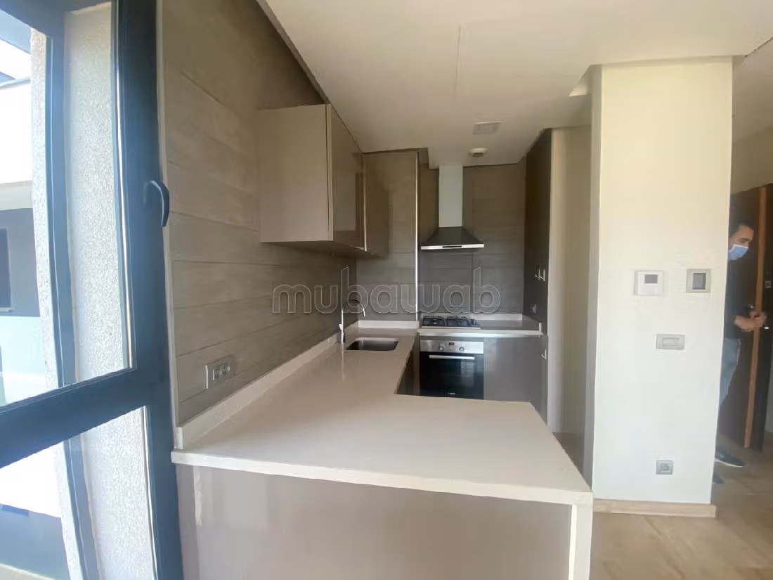 Magnífico piso en alquiler en Casablanca Finance City. 2 habitaciones grandes. Ascensor y garaje. 