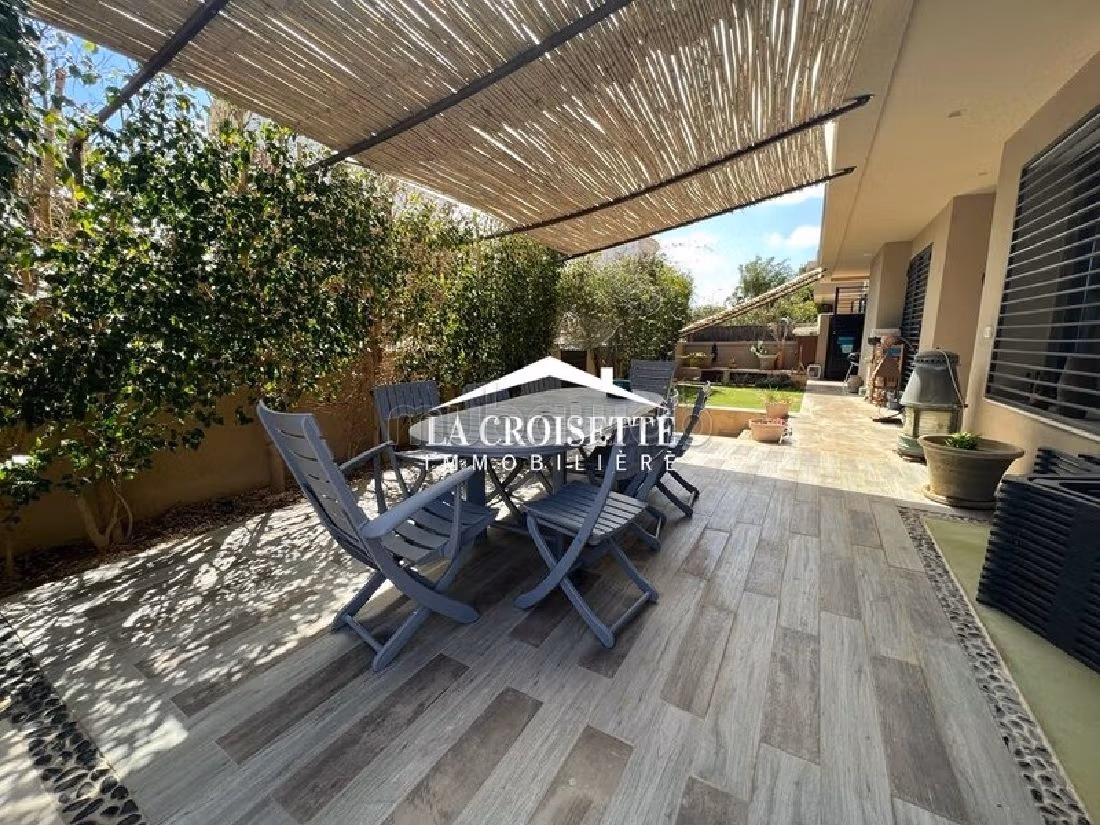 Duplex S3 avec piscine à La Marsa ZTRL0072