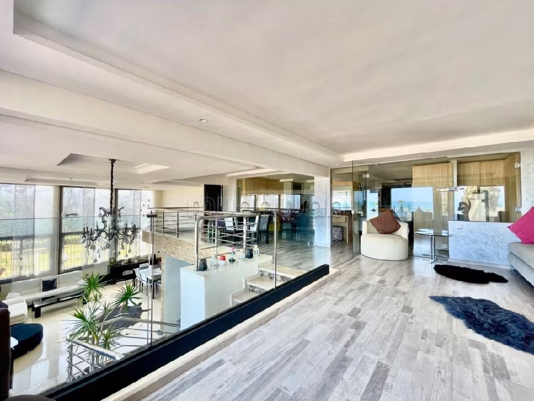 Magnifique duplex en bord de mer