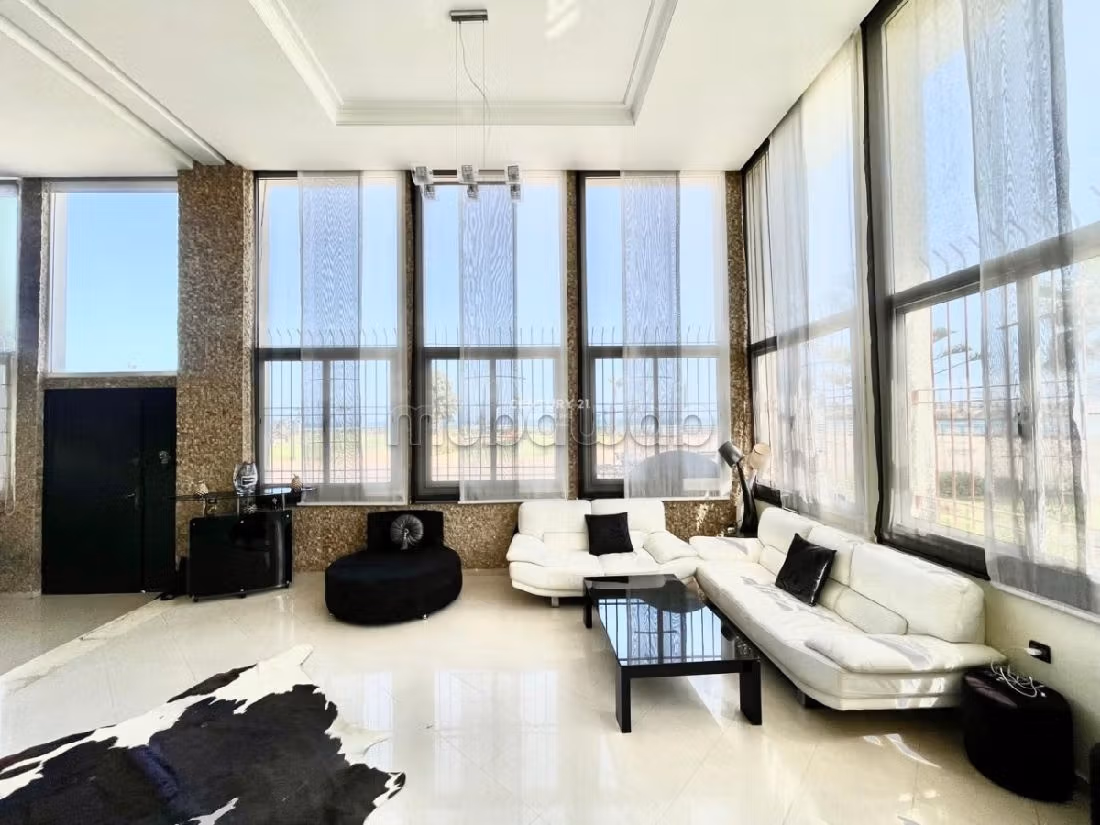 Magnifique duplex en bord de mer