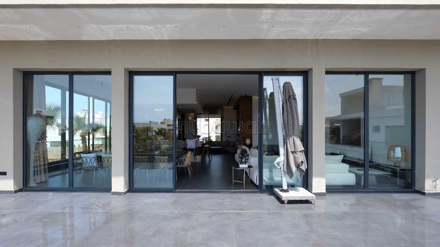 Sublime villa avec piscine à Dar Bouazza en vente