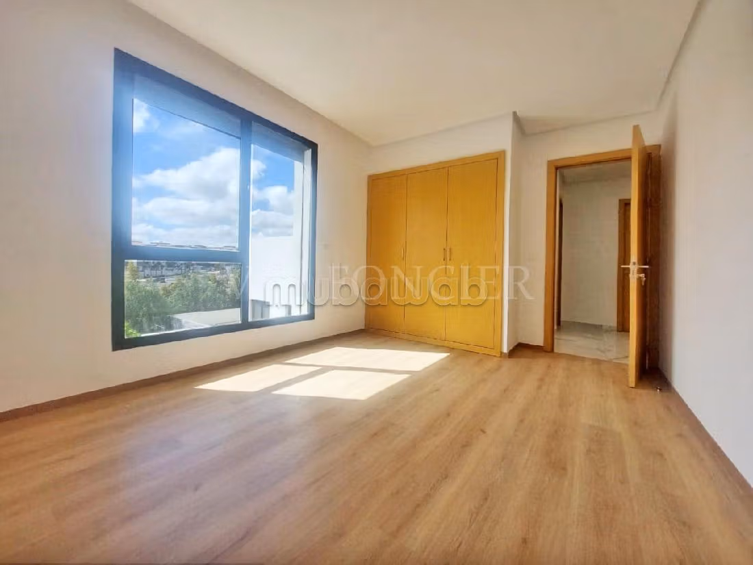 Location duplex neuf avec terrasse 3chambres à la Ville verte de Bouskoura