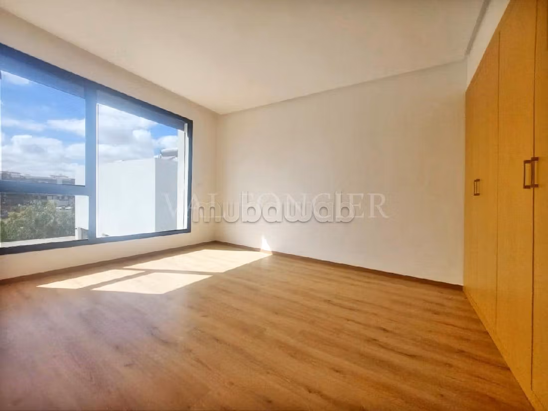 Location duplex neuf avec terrasse 3chambres à la Ville verte de Bouskoura