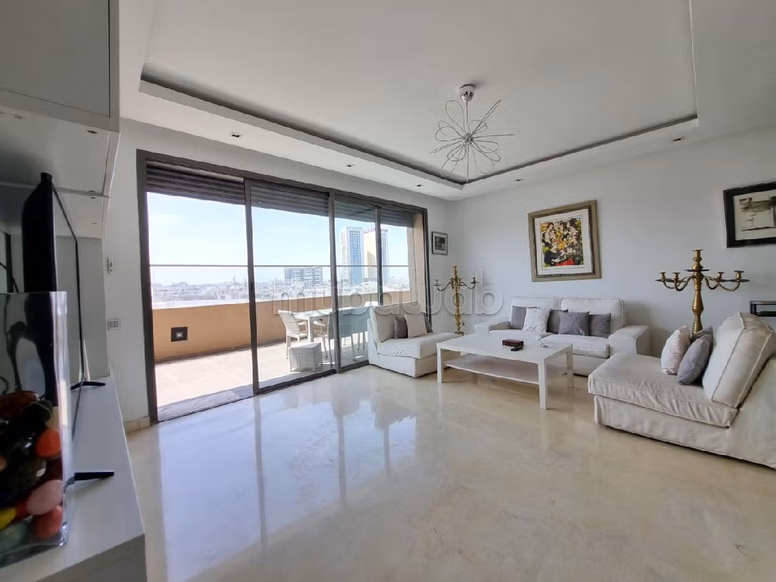 Superbe appartement à vendre à Gauthier. Surface totale 180 m². Double vitrage et chauffage central