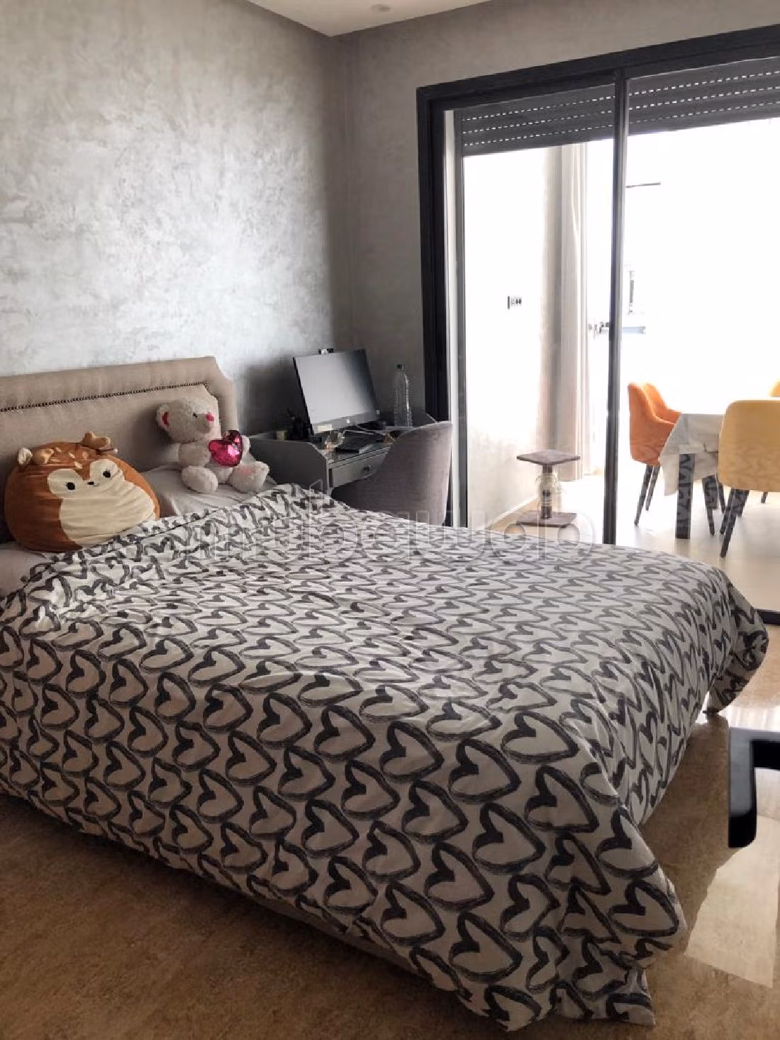 Apartment for rent in Almaz. Area 160 m². Terrace and lift. 