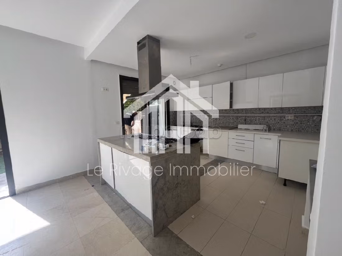 Duplex S3 avec piscine dans une petite résidence