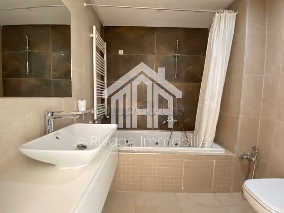Duplex S3 avec piscine dans une petite résidence