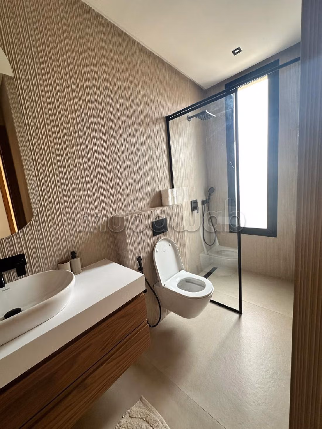 Beautiful villa for rent in Amelkis. 5 large living areas. Furnishings