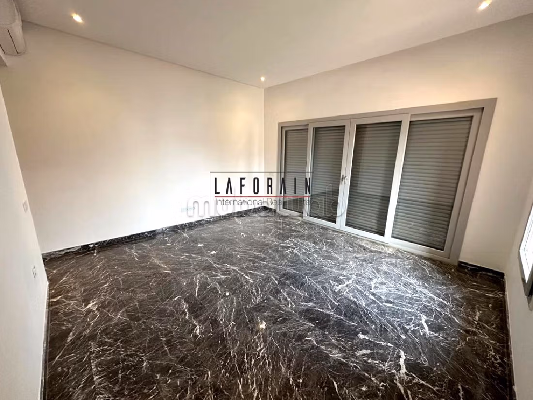 Villa d’Exception à Vendre