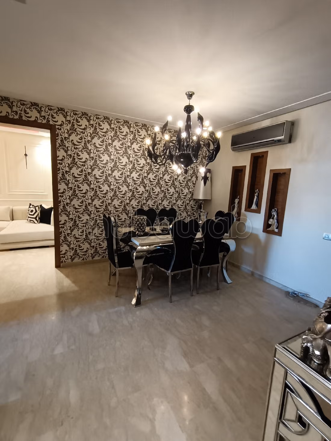 Appartamento da acquistare a Val Fleury. 4 locali spaziosi. Terrazzo e ascensore