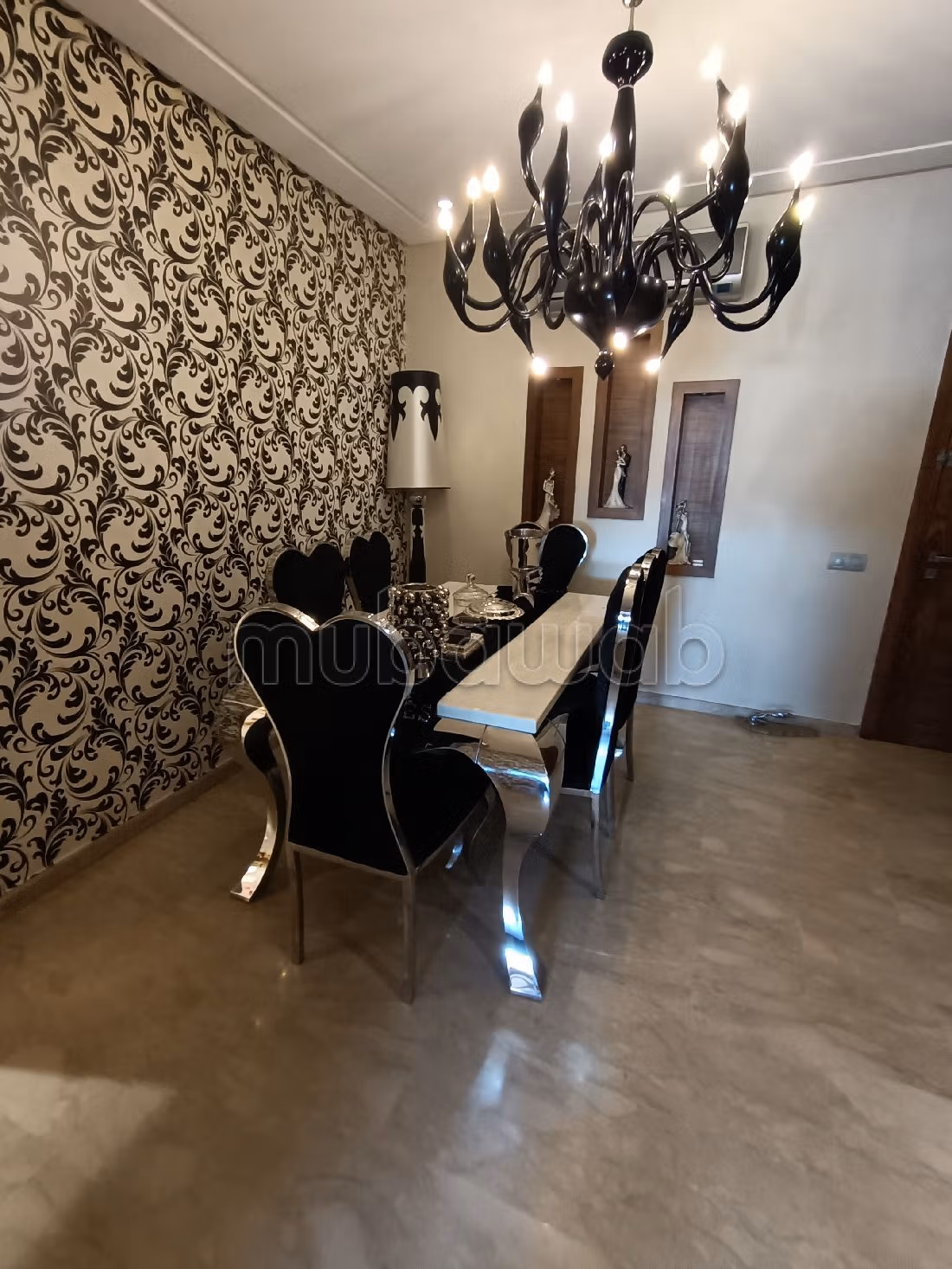 Appartamento da acquistare a Val Fleury. 4 locali spaziosi. Terrazzo e ascensore