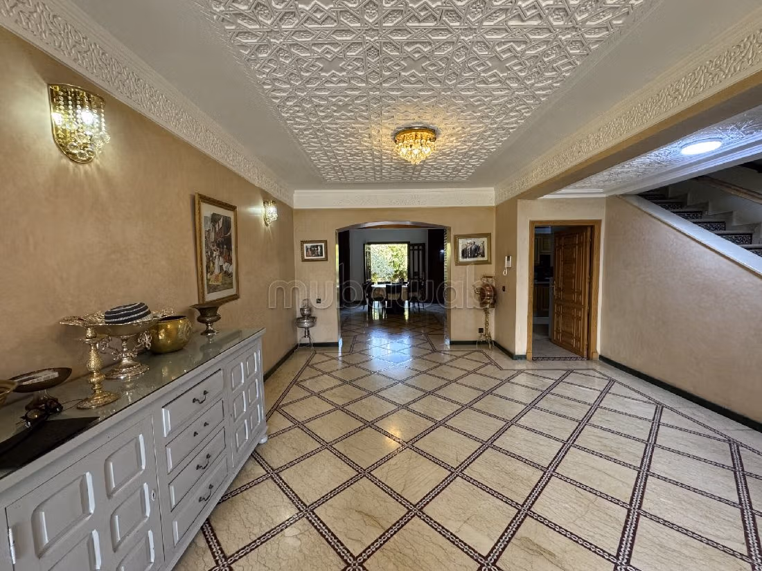 Vendita villa di lusso. Superficie 500 m². Giardino, terrazzo. 