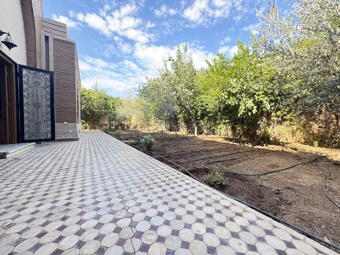 Vendita villa di lusso. Superficie 500 m². Giardino, terrazzo. 