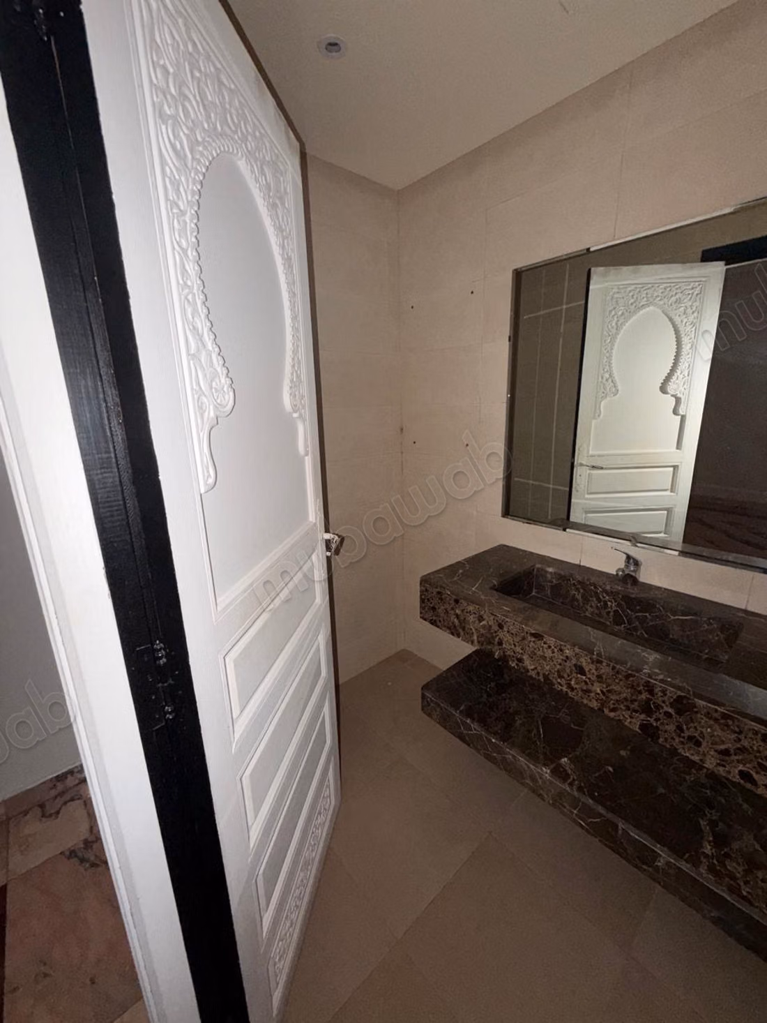 Studio for rent with balcony