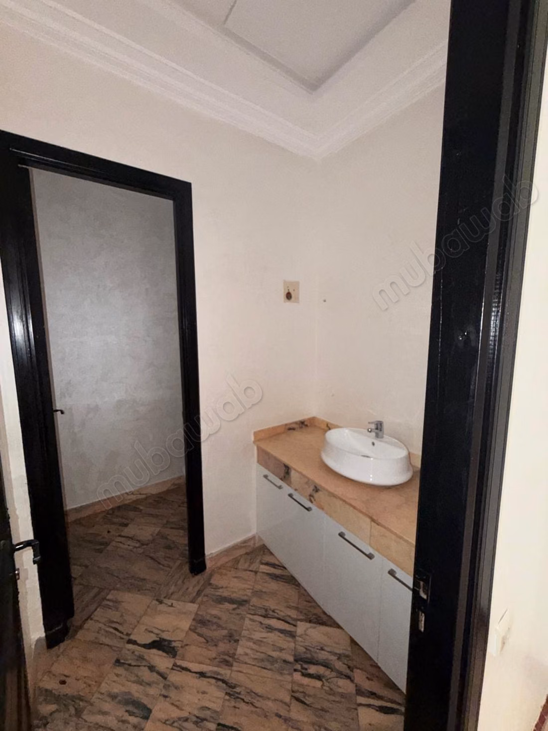 Studio for rent with balcony