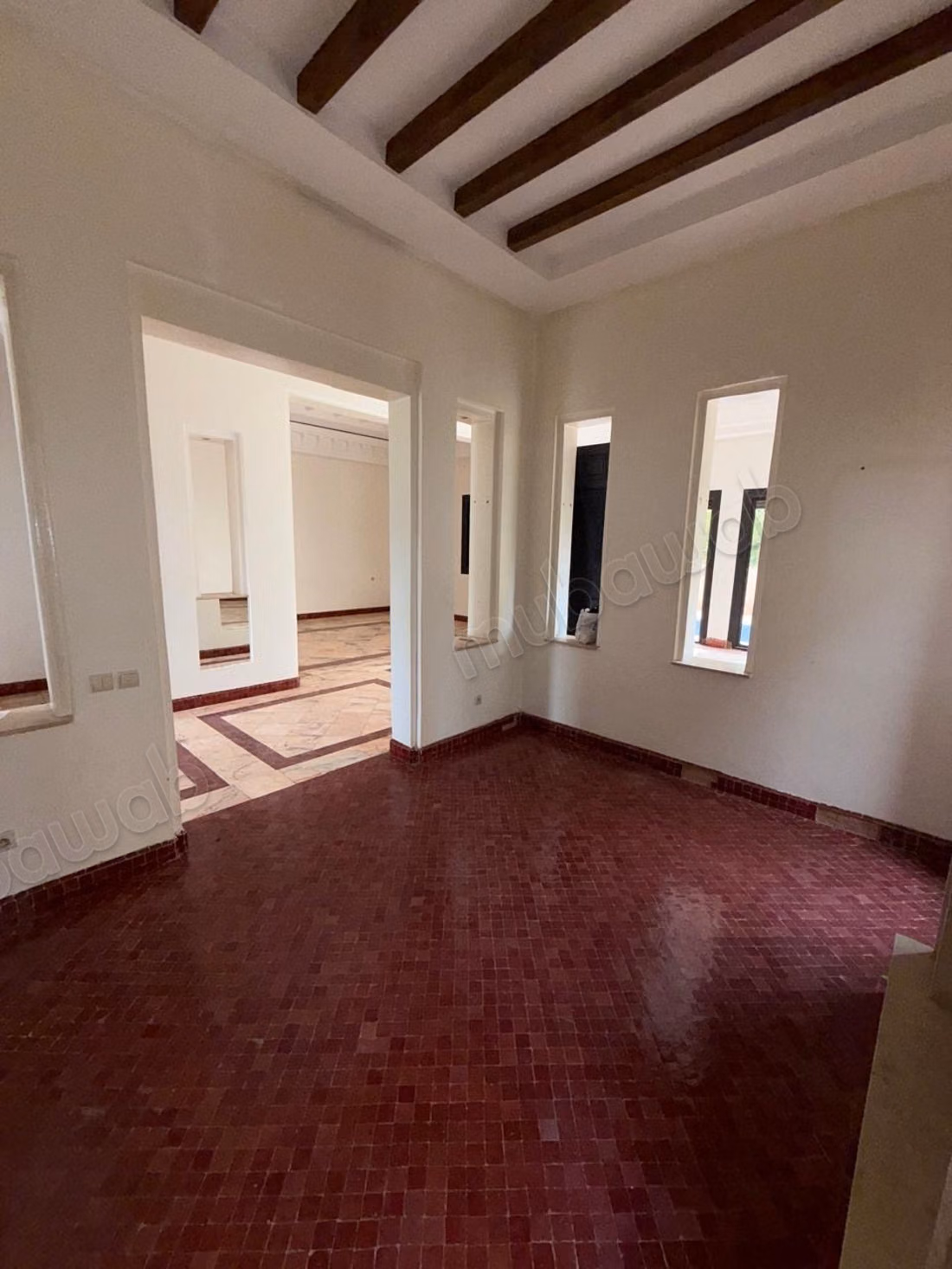 Studio for rent with balcony