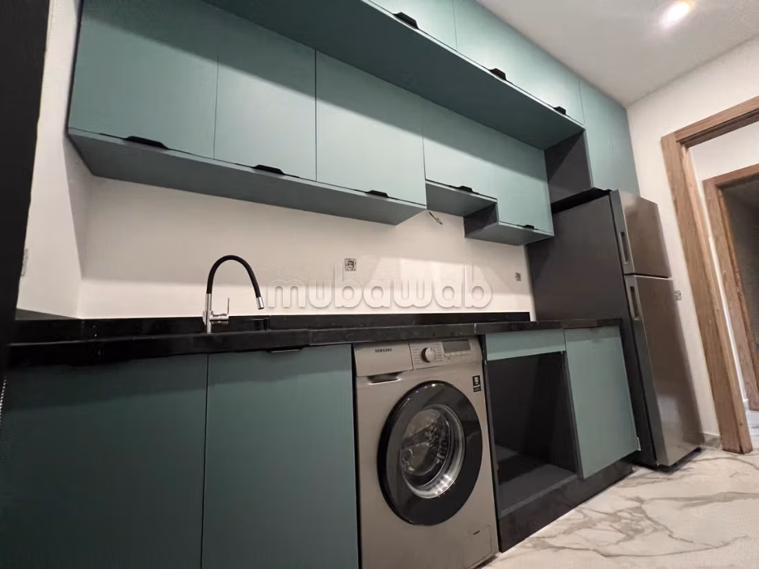 Bel appartement vide à mabella
