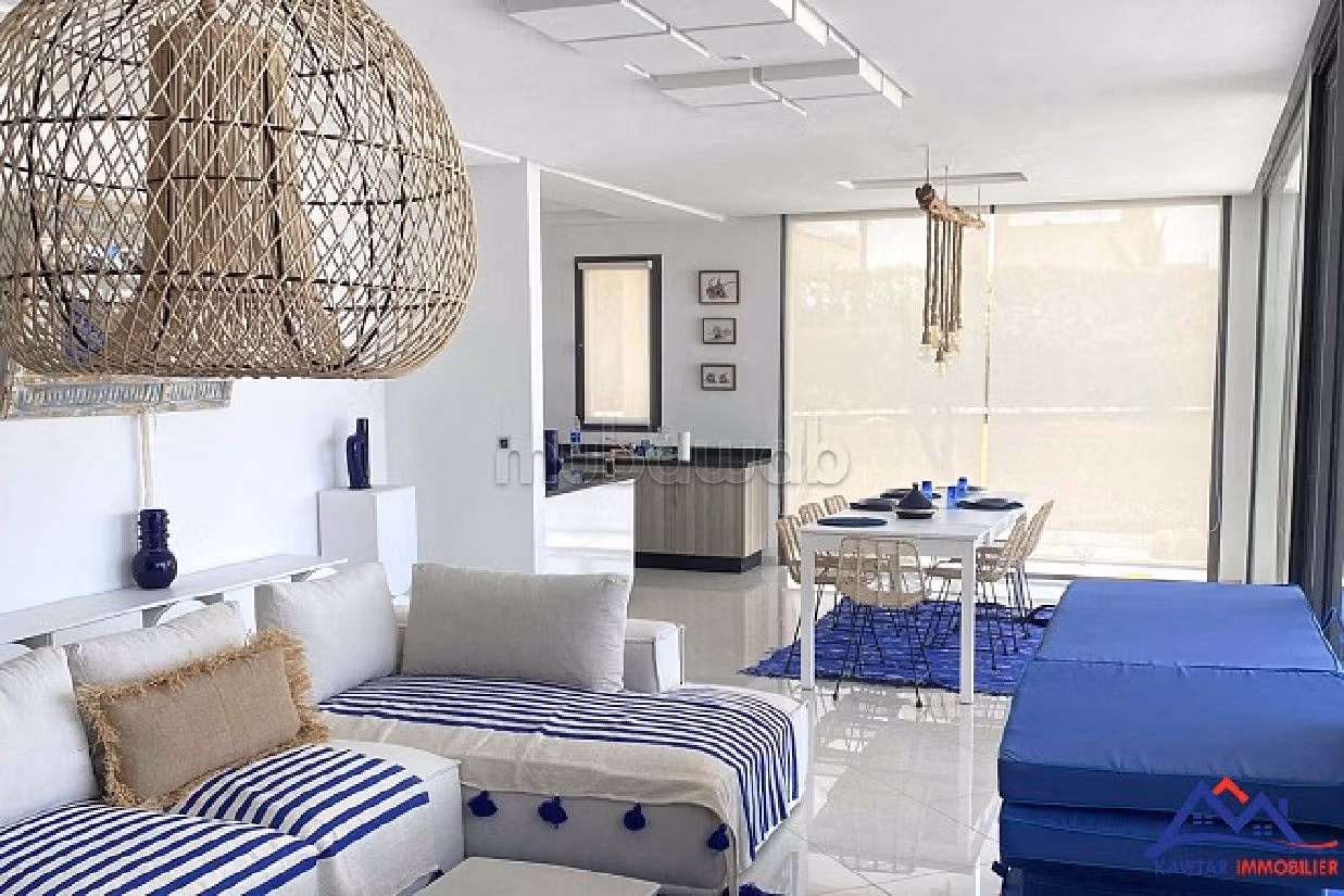 فيلا رائعة للبيع ب غزوى. المساحة الكلية 1500 م². بواب ومكيف الهواء