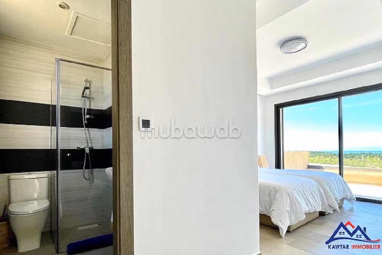 فيلا رائعة للبيع ب غزوى. المساحة الكلية 1500 م². بواب ومكيف الهواء