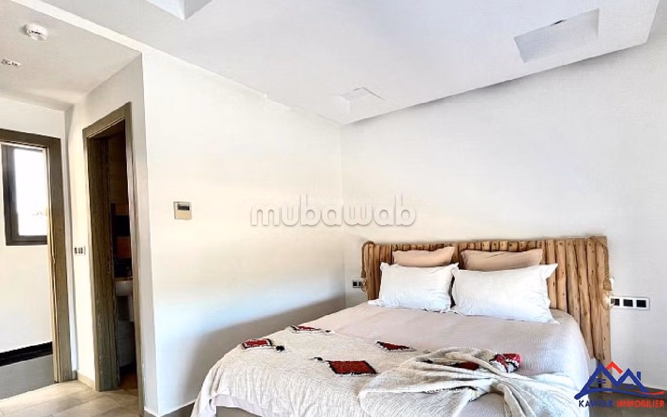 فيلا رائعة للبيع ب غزوى. المساحة الكلية 1500 م². بواب ومكيف الهواء