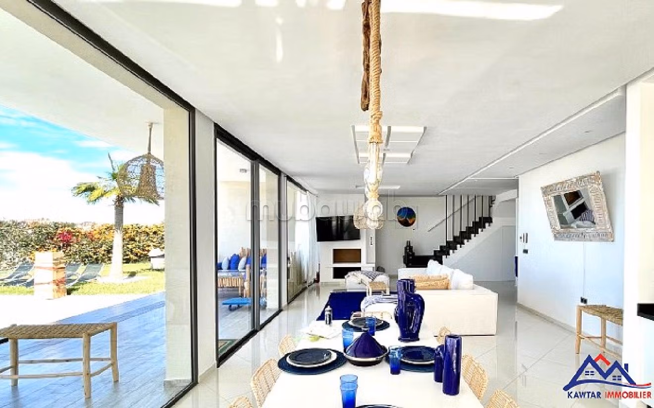 فيلا رائعة للبيع ب غزوى. المساحة الكلية 1500 م². بواب ومكيف الهواء