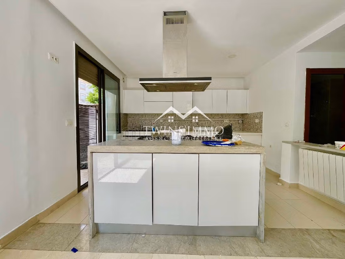 Duplex S3 avec piscine à La Marsa