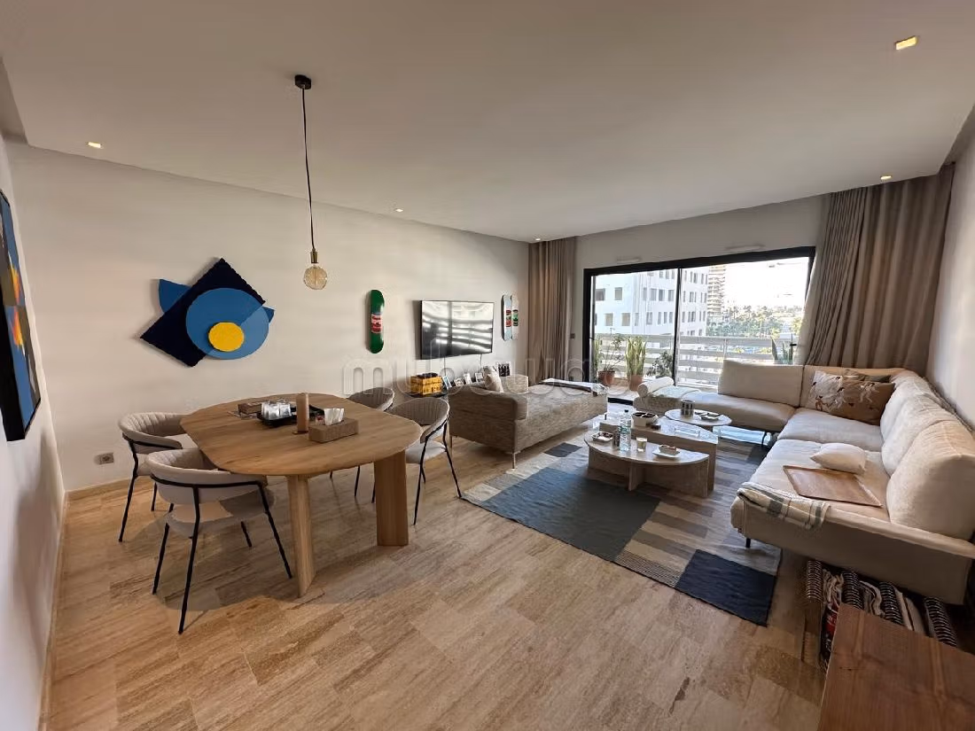 Superbe appartement vide à louer 100 m² à cfc