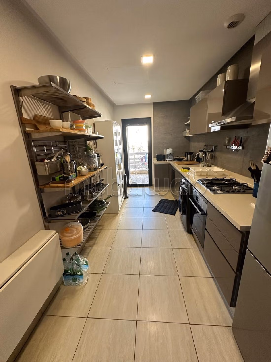 Superbe appartement vide à louer 100 m² à cfc