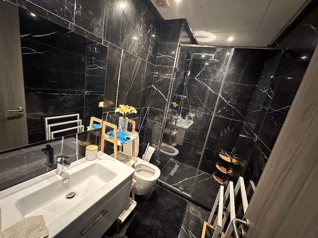 Splendido appartamento in affitto a Racine. 1 bella camera da letto. Arredato