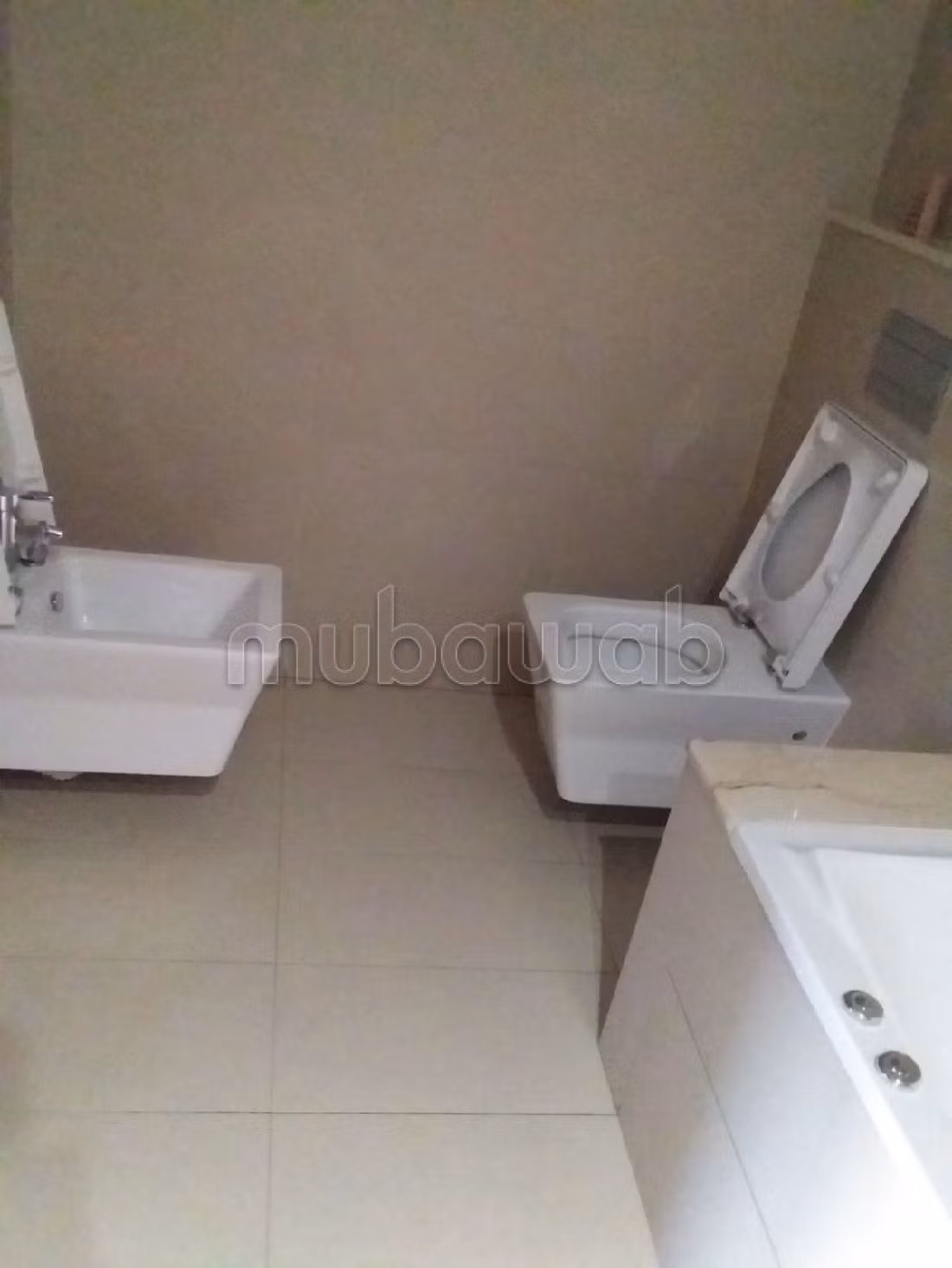 Affitto di uno splendido appartamento a Ville Verte. 4 locali spaziosi. 
