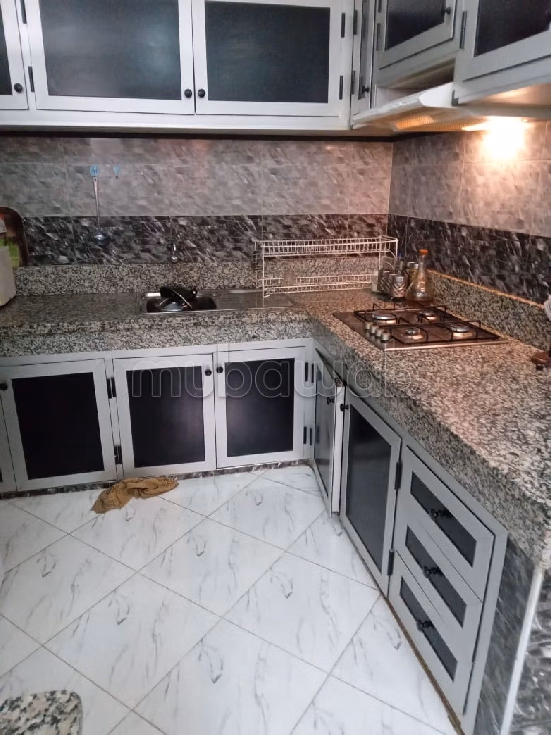 شقة للشراء بالنخيل. 6 قطع رائعة. مفروشة