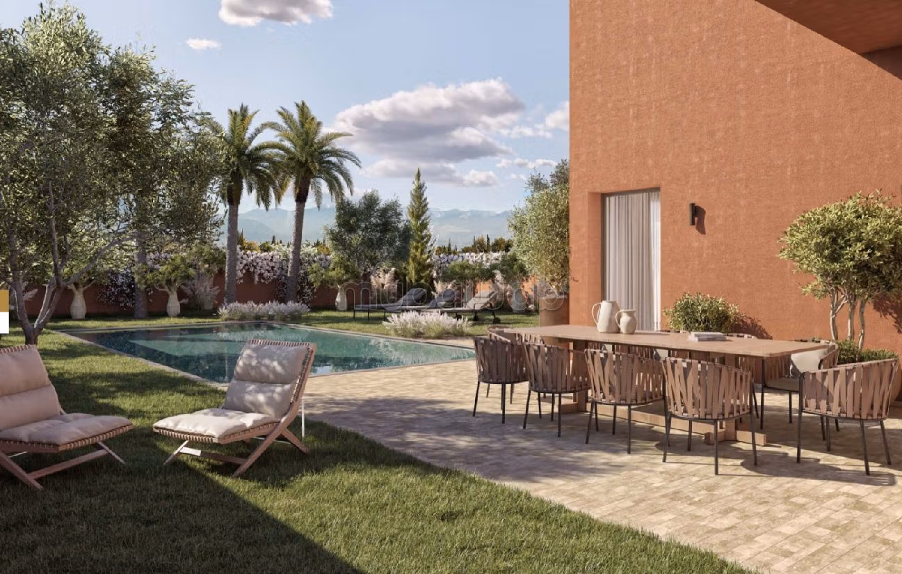 فيلا فاخرة للبيع بطريق ورزازات. 5 قطع. إقامة آمنة ومجهزة بنظام استقطاب قنوات الأقمار الصناعية. 