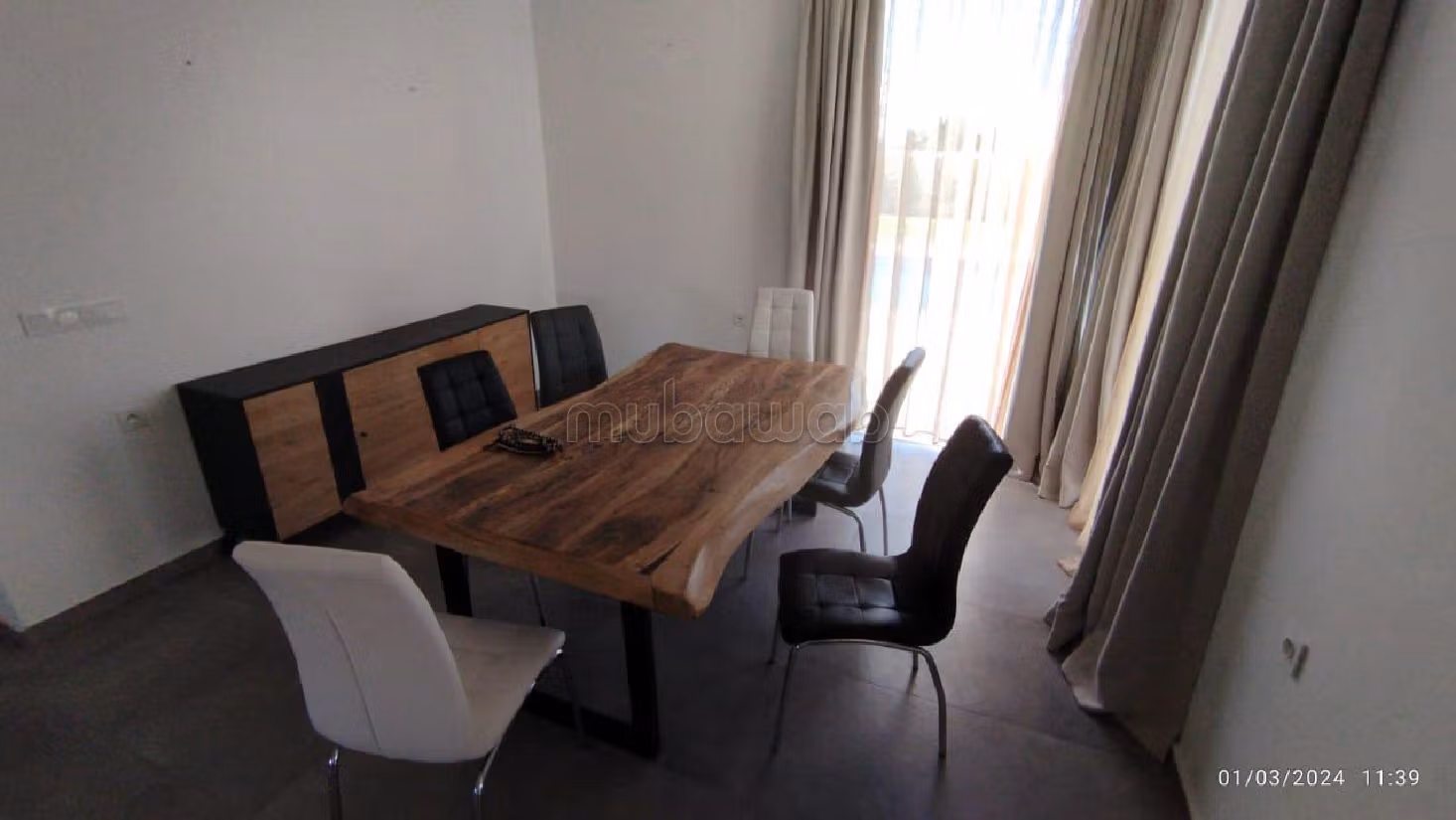 Villa de alto standing en alquiler en Idaougard. 3 hermosas habitaciones. Chimenea funcional, aire condicionado general. 