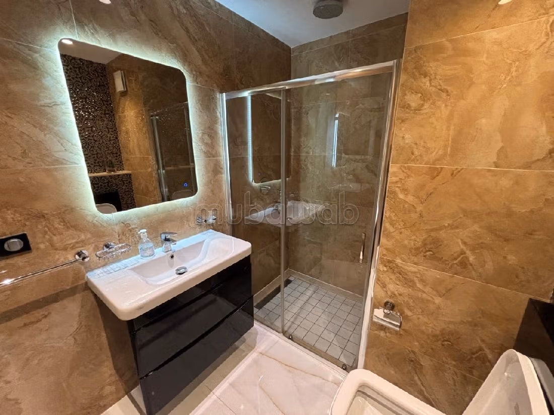 Appartamento in affitto a Souissi. 4 ampi locali. arredato. 