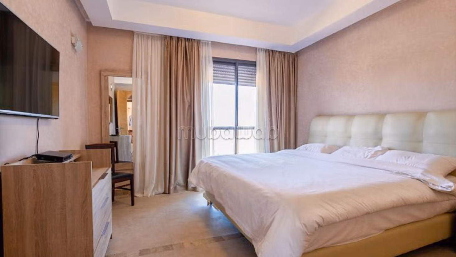 فيلا جميلة للبيع بطريق اوريكا. 4 قطع كبيرة. مكيف للهواء وحوض للسباحة. 