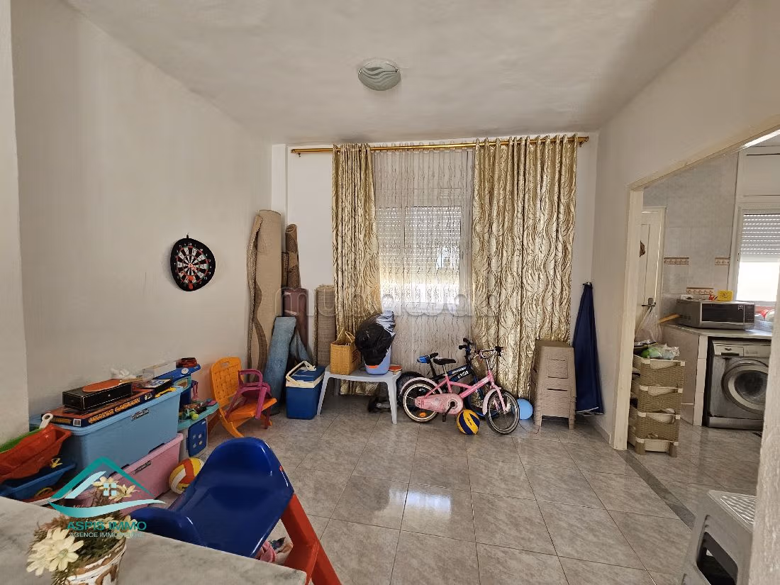 House to buy. 2 large rooms. 