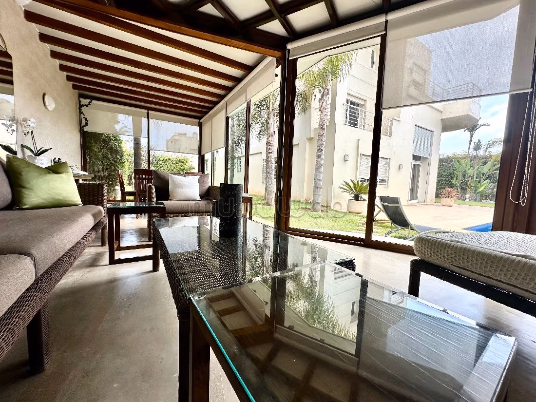 منزل رائع للكراء بعين الذياب. 6 قطع مريحة. مفروشة