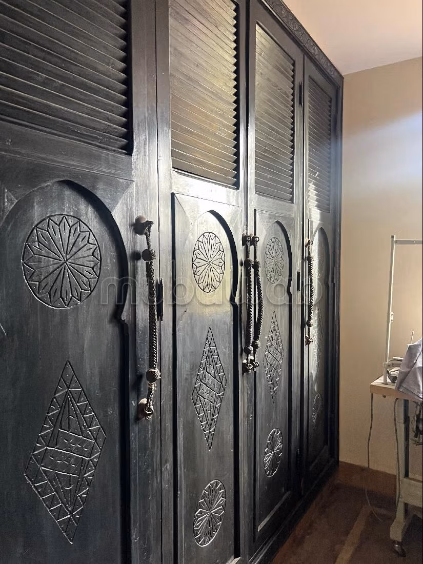 Casa de lujo en venta en Route de Fez. 4 hermosas habitaciones. Amueblado.