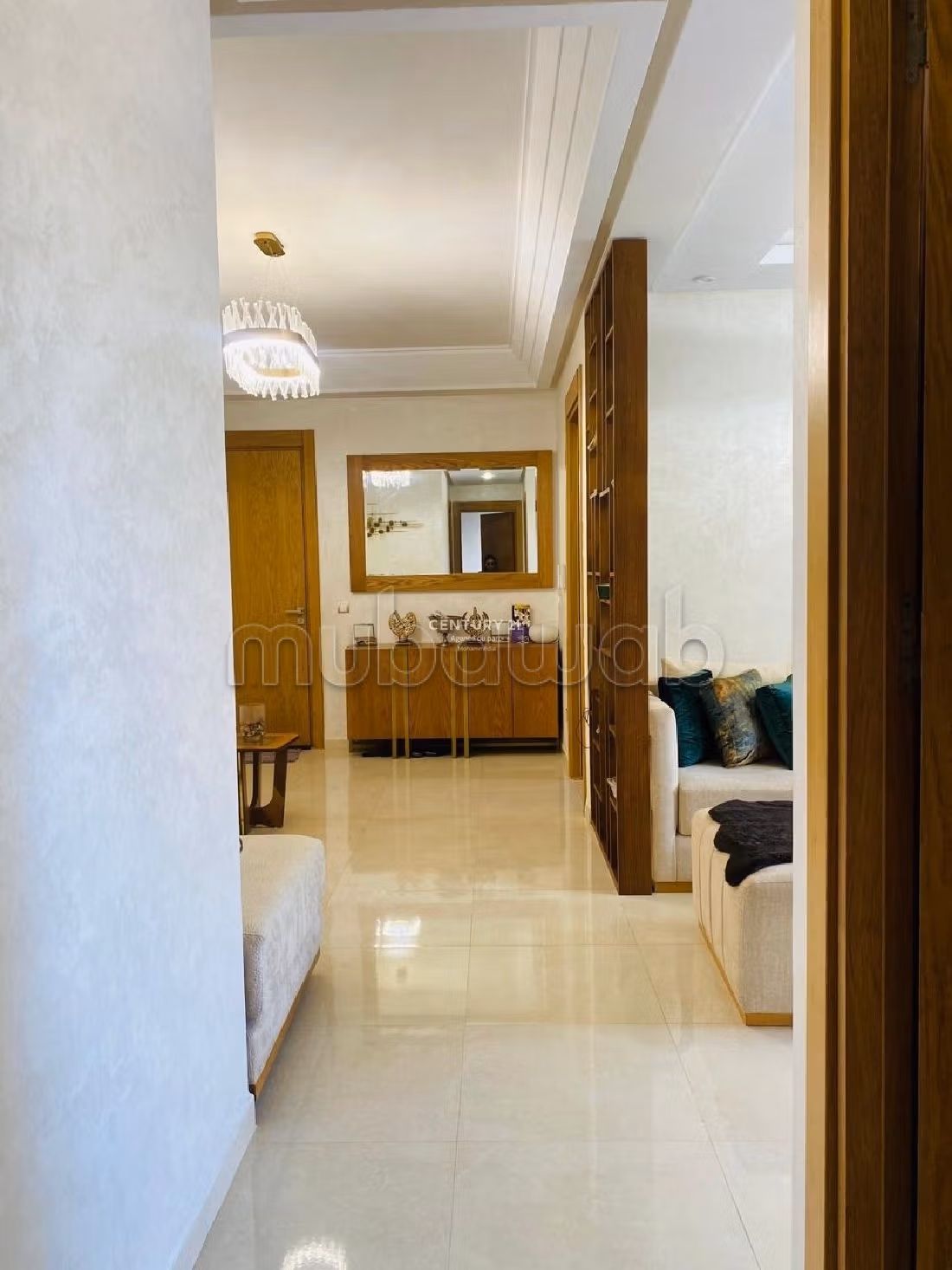 Nu te huur: appartementen. Oppervlakte 93 m². Volledig gemeubileerd