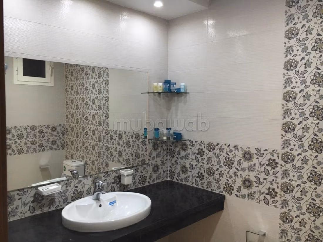 Find an apartment for rent in Hassan Centre Ville. 3 rooms. Fully furnished